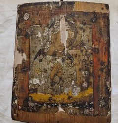 Музею передали ікону з пошкодженого обстрілами храму на сумщині