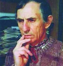 ХТО ЧИТАЄ ДУДАРЯ, ТОЙ В ДУРНІ НЕ ПОШИЄТЬСЯ