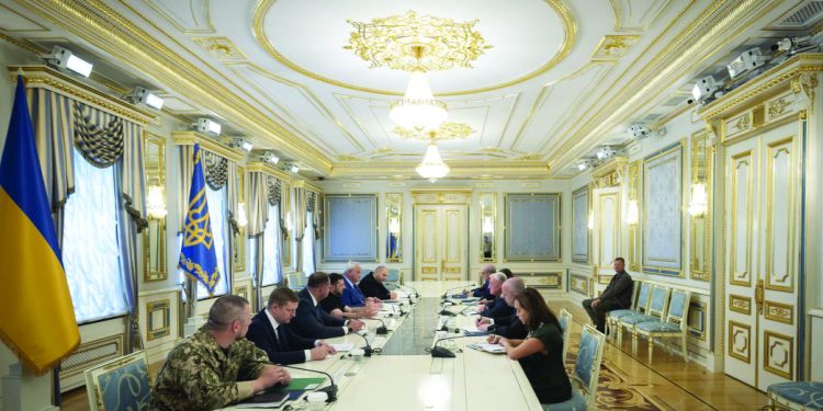 Volodymyr Zelenskyy Meets with U.S. Special Envoy Keith Kellogg