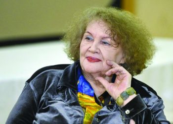 Ліна Костенко рознесла російського патріярха кіріла