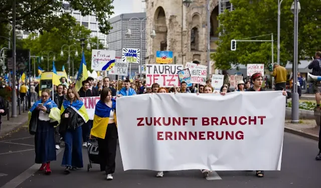 Марш до Дня Незалежності у Берліні зібрав 5 000 учасників