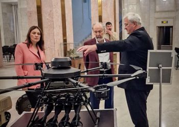 Андрій Сибіга провів зустріч з канадським підприємцем та меценатом Джеймсом Темертеєм