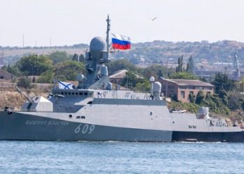 Історичний удар: українські дрони вперше вразили російський корвет