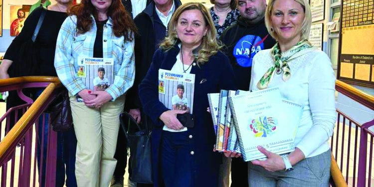 Українські вчителі дізнаються про освіту в Канаді