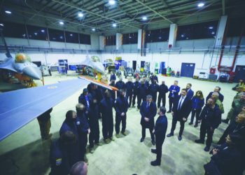 Президент зустрівся з українськими військовими, які навчаються у Європейському тренувальному центрі з підготовки пілотів F-16