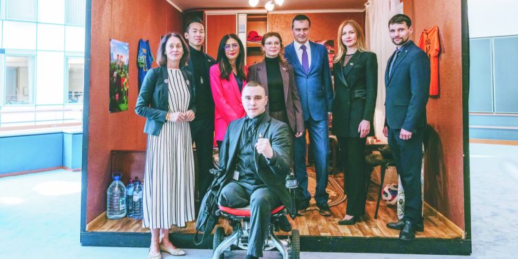 Інсталяція «Порожні ліжка» у Брюсселі Нагадує про викрадених Росією українських дітей