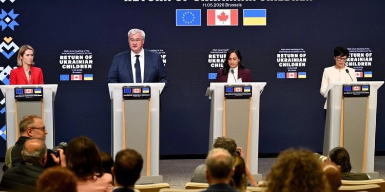 Вкрадене майбутнє: як світ намагається повернути депортованих Росією українських дітей