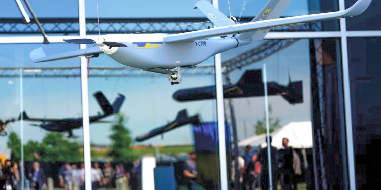 Канада та Україна запускають спільне виробництво безпілотників