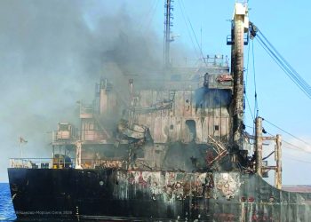 Росія атакувала цивільне вантажне судно в Чорному морі: серед загиблих — громадяни Сирії, Індії та український лоцман