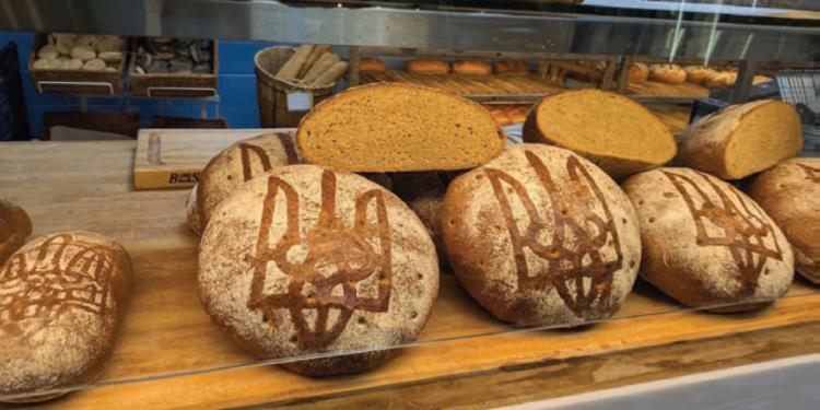 «Ukrainian Food Wonderland» in Toronto: How Future Bakery Revives Ukrainian Traditions
