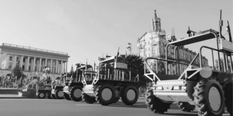 Україна показала майбутнє війни: дрони замість військового параду